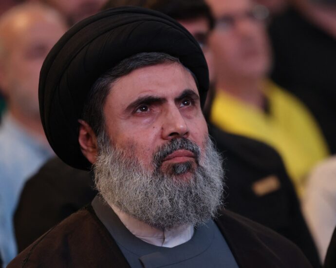 hezbollah-loses-contact-with-senior-leader-hashem-safieddine:-sources