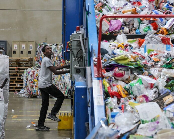 how-‘commingled’-recycling-fails-us-—-and-what-some-startups-are-doing-about-it