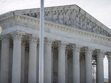 supreme-court-lets-stand-a-decision-barring-emergency-abortions-that-violate-texas-ban