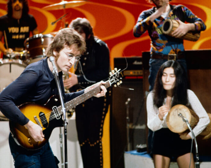 when-john-and-yoko-seized-american-tv