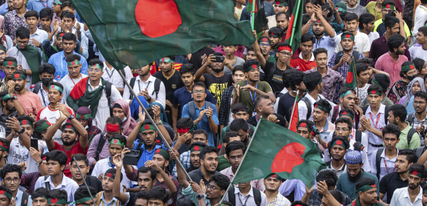 storming-the-palace-in-bangladesh