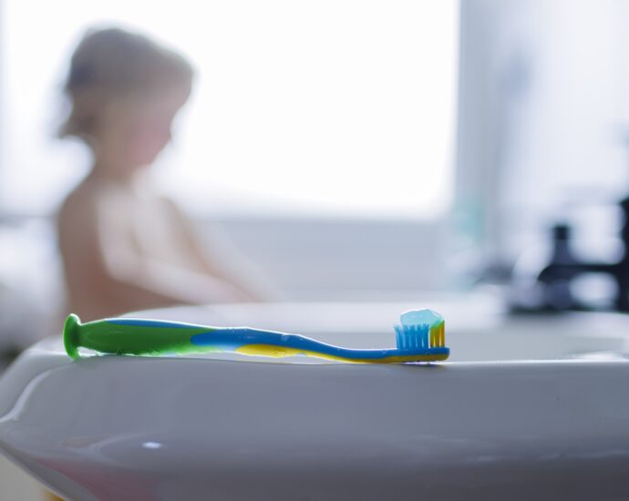 Toothbrushes and showerheads are teeming with viruses unknown to science, study shows