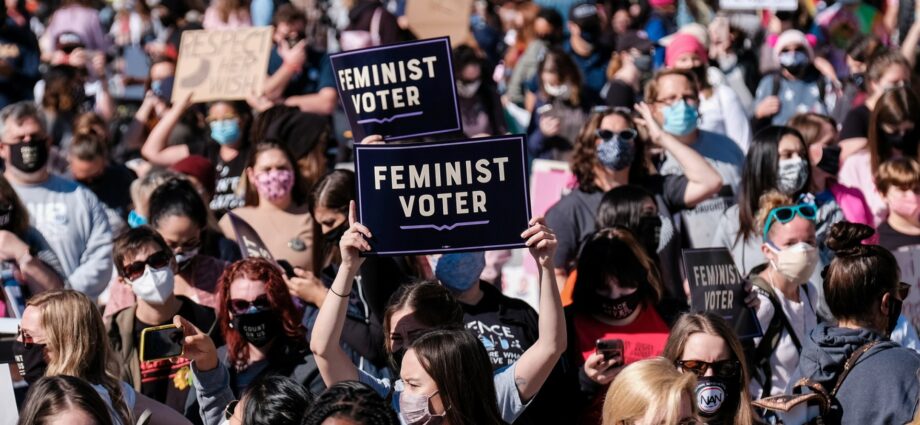 americas-worst-traitor-to-make-his-pitch-for-a-second-term-to-an-all-female-town-hall