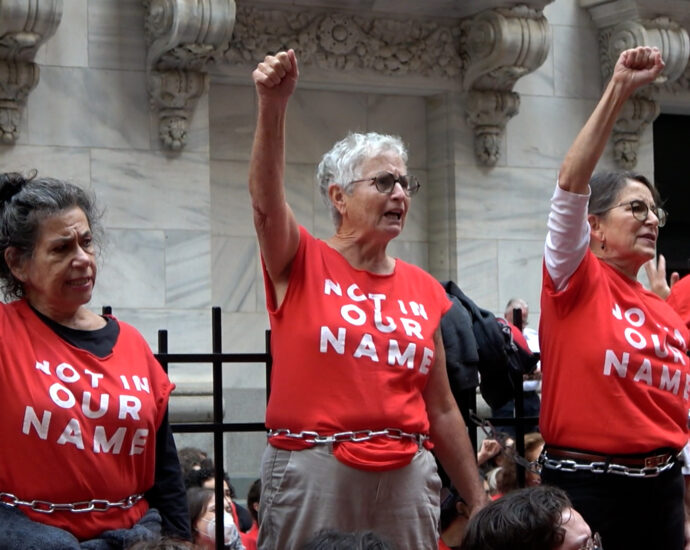 protesters-block-new-york-stock-exchange-over-us-arms-for-israel