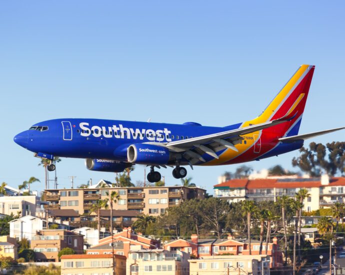 faa-investigates-near-miss-incident-involving-2-southwest-jets-at-san-diego-airport