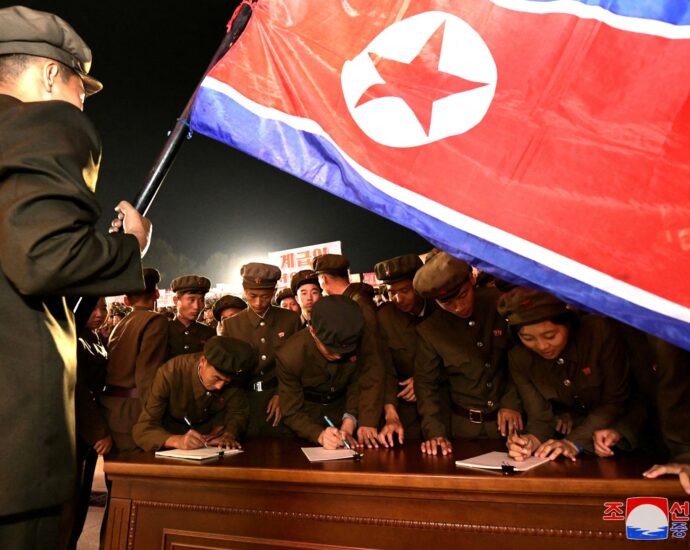 north-korea-claims-1.4-million-apply-to-join-army-amid-tensions-with-south