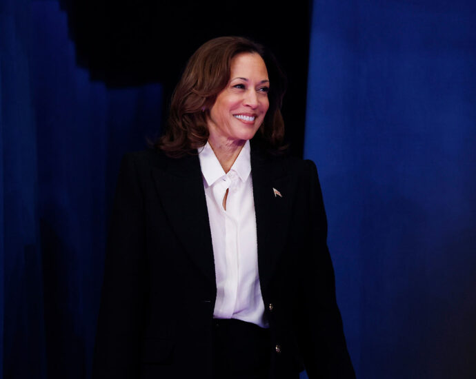 harris-spars-with-fox-news-host-and-says-she-would-not-be-a-‘continuation’-of-biden