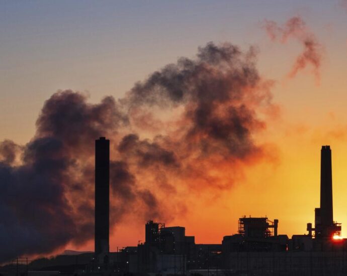 epa-can-force-coal-fired-power-plants-to-drastically-cut-carbon-pollution,-supreme-court-says