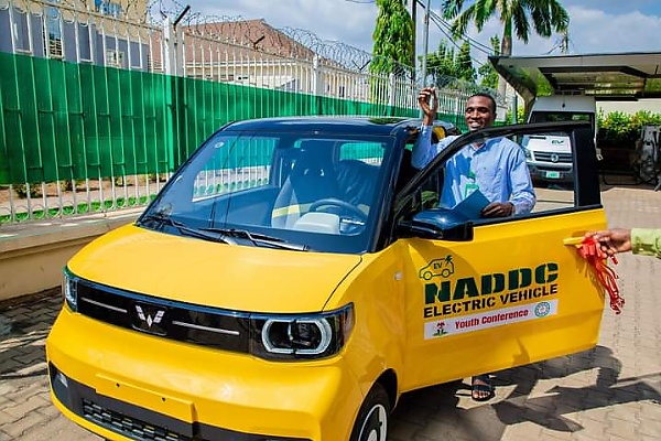 NADDC Presents Electric Vehicle To Winner Of CNG Hybrid Design Competition