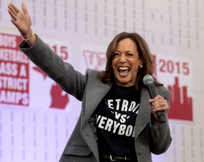 kamala-harris’s-campaign-flexes-celebrity-support-in-detroit-and-atlanta