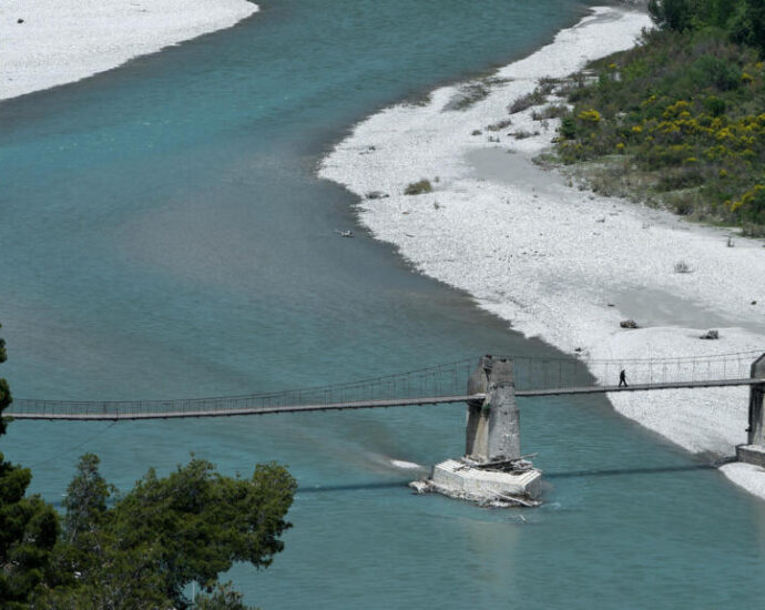 Only one-third of Europe’s surface water is in good health, report warns