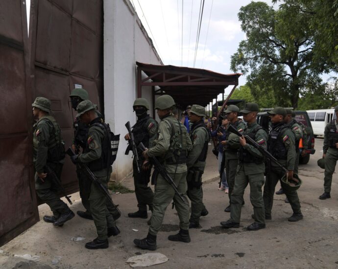 suspected-venezuelan-gang-members-arrested-fleeing-new-york-state-police