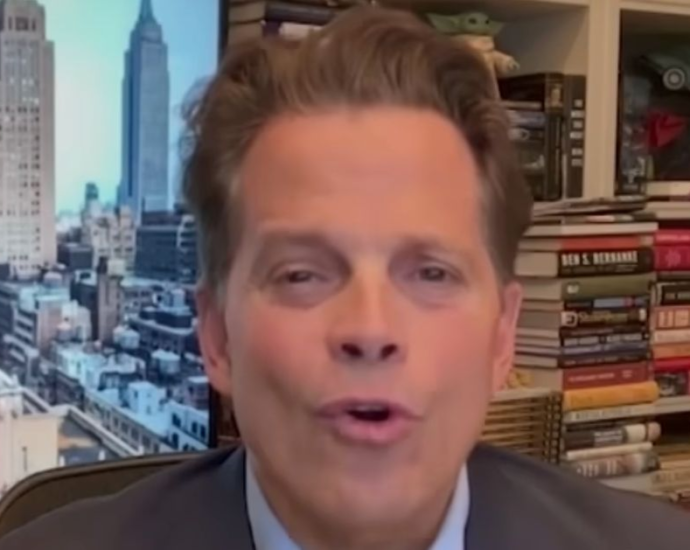 anthony-scaramucci-spills-on-why-john-kelly-had-to-push-back-‘a-lot’-against-the-traitor