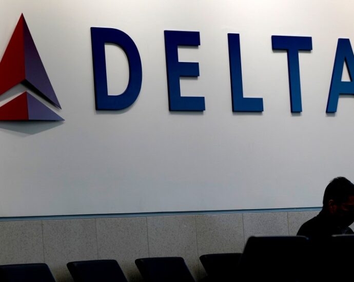 delta-sues-cybersecurity-firm-crowdstrike-over-tech-outage-that-canceled-flights