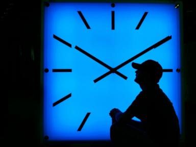 daylight-saving-time-ends-next-weekend.-this-is-how-to-prepare-for-the-potential-health-effects