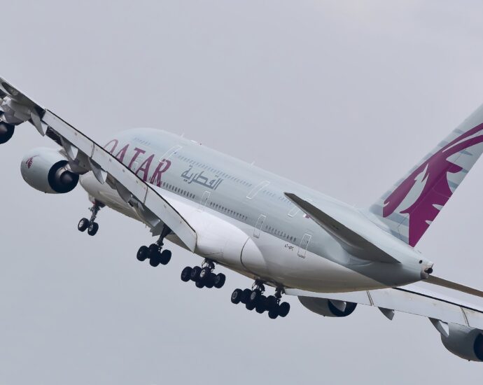 emirates,-qatar-airways-&-singapore-airlines-make-big-changes-to-airbus-a380-routes