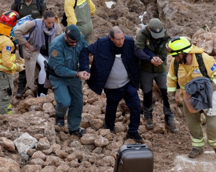 death-toll-from-spain-floods-passes-200-as-rescue-teams-search-for-missing