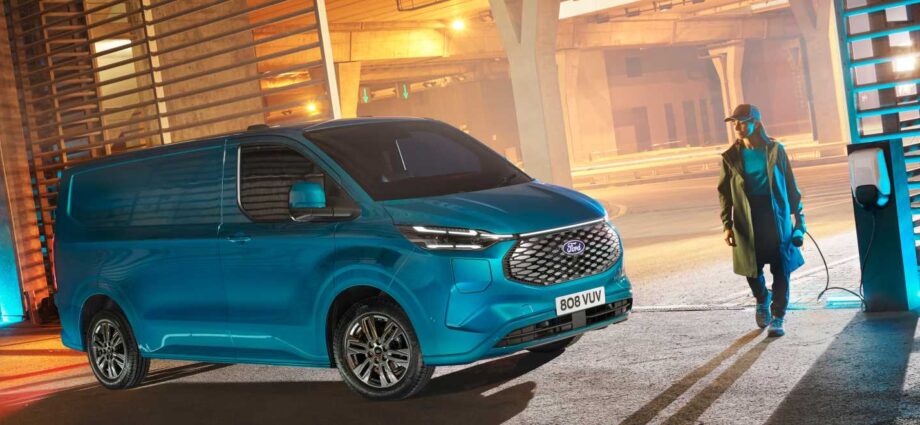 ford-targets-australian-tradies-with-electric-e-transit-custom-van-and-a-plug-in-ute