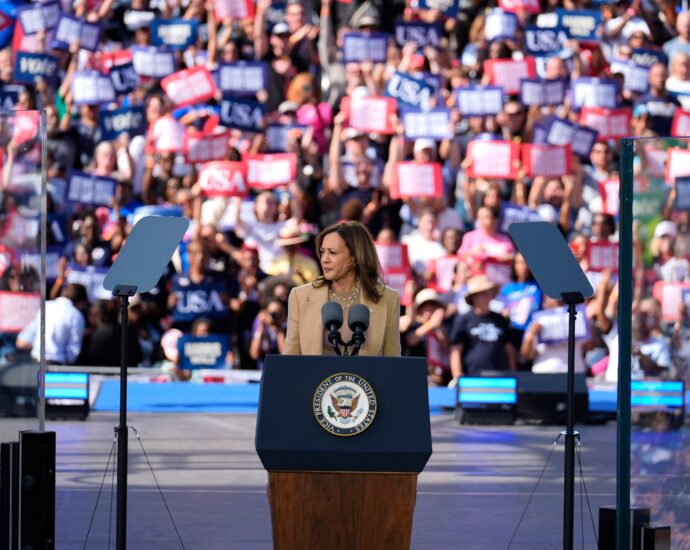 kamala-harris-comes-out-swinging-against-the-traitor-at-georgia-rally