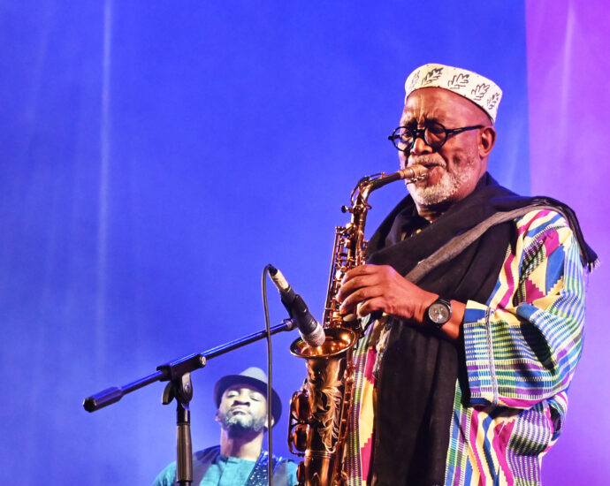 south-africa’s-sipho-‘hotstix’-mabuse-on-art’s-role-in-resistance