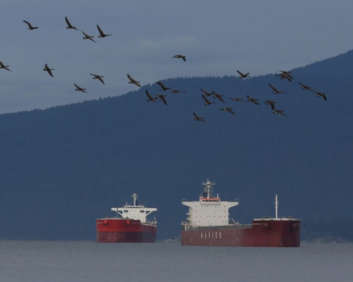 canada’s-largest-port-could-see-lockout-of-more-than-700-workers