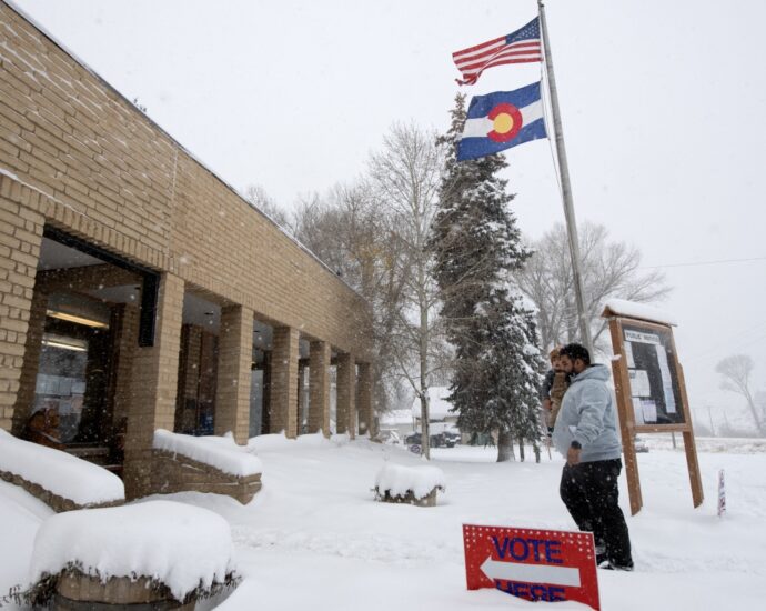 colorado-voters-move-to-put-existing-abortion-laws-into-state-constitution