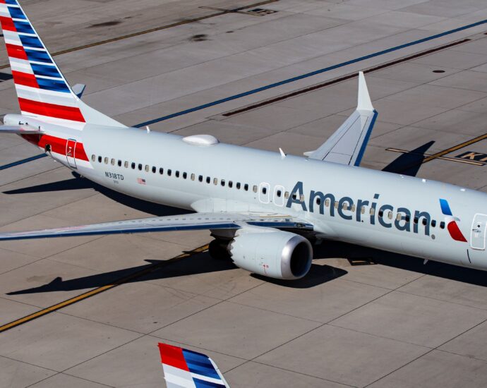 american-airlines-revises-rules-for-kicking-passengers-off-planes-after-recent-controversies