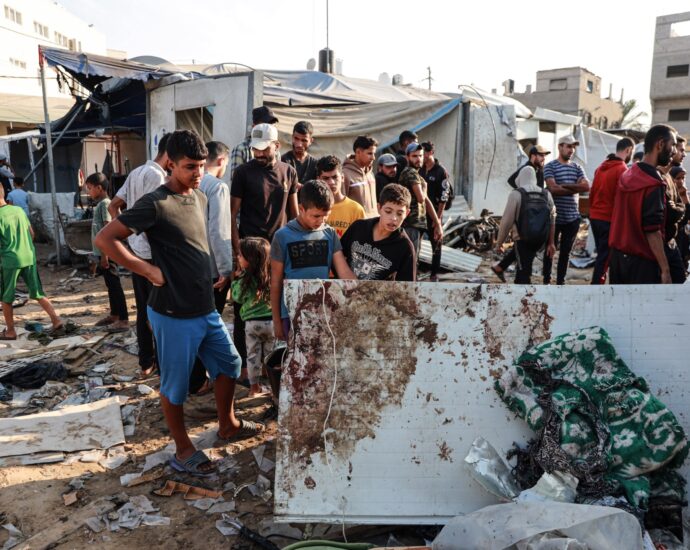 israeli-attacks-kill-40-as-limited-aid-arrives-in-ravaged-northern-gaza