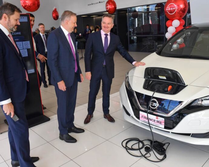 batteries-on-wheels:-australia-to-allow-vehicle-to-grid-installations-by-end-of-year