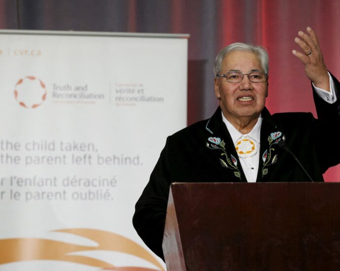 canada-remembers-murray-sinclair,-trailblazing-indigenous-judge-and-senator