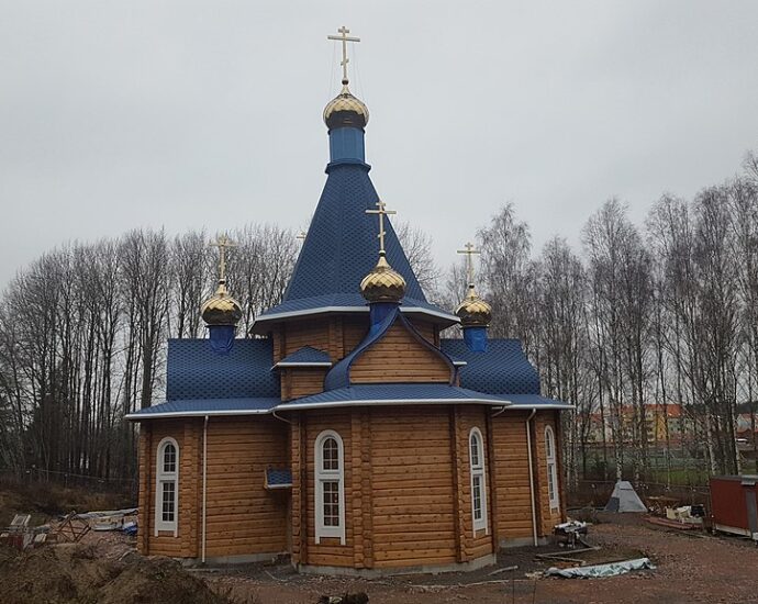 politico:-new-russian-church’s-location-near-swedish-airport-raises-security-concerns