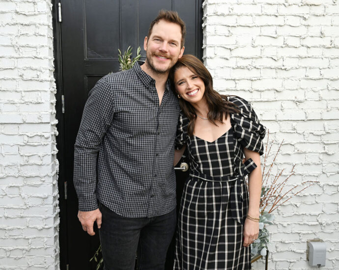 katherine-schwarzenegger-pratt-and-chris-pratt-welcome-baby-boy