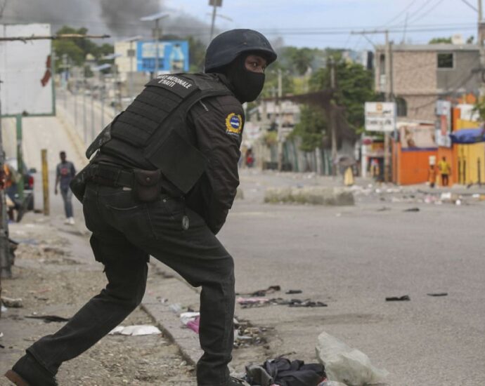 firefights-break-out-in-haiti’s-capital-as-prime-minister-replaced