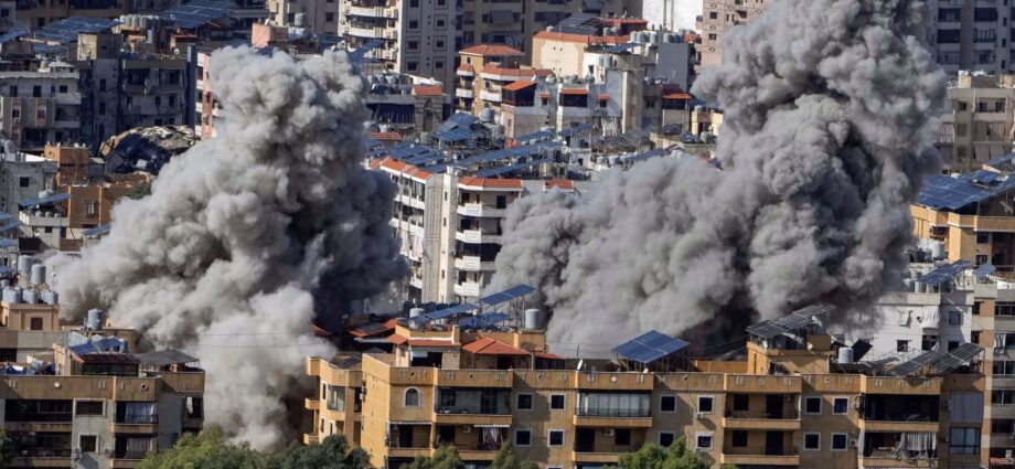 israel-pounds-beirut-suburbs-with-heavy-daytime-air-strikes