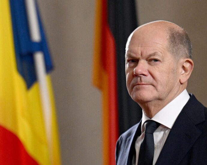 germany’s-scholz-speaks-to-russia’s-putin-for-first-time-in-two-years