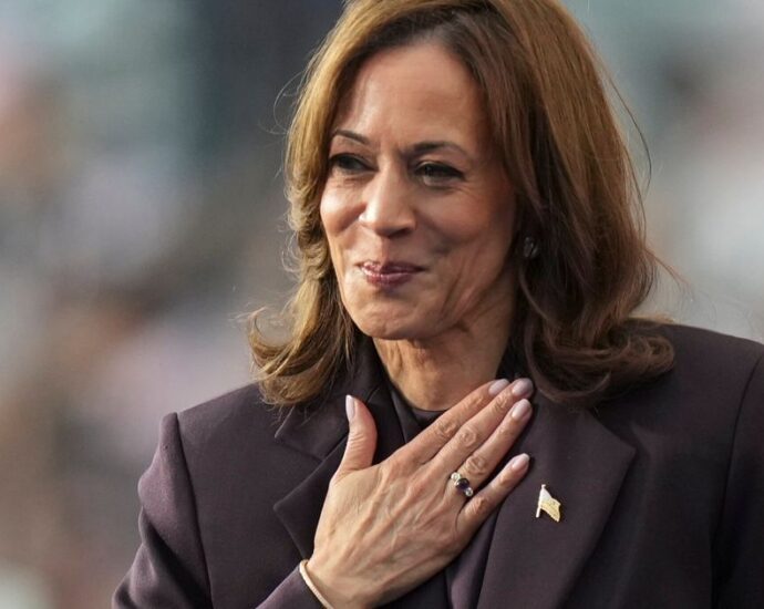 why-kamala-harris’-campaign-is-still-sending-persistent-appeals-to-donors