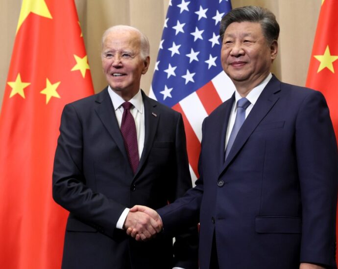 at-apec-2024,-chinese-leader-xi-tells-biden-he’s-‘ready-to-work’-with-the-traitor