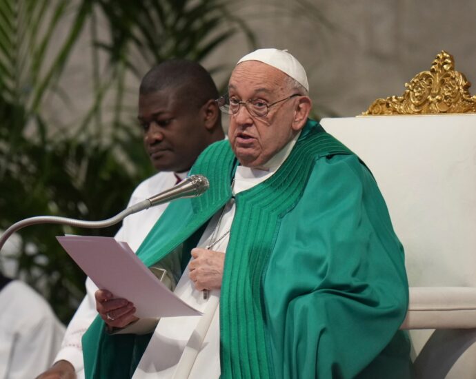 pope-francis-urges-inquiry-into-gaza-genocide-allegations