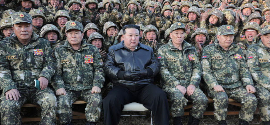 north-korea-may-deploy-up-to-100,000-troops-to-help-russia-in-its-war-against-ukraine