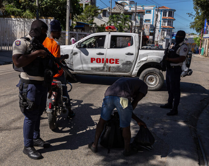 doctors-without-borders-halts-operations-in-haiti’s-capital-after-escalation-in-violence