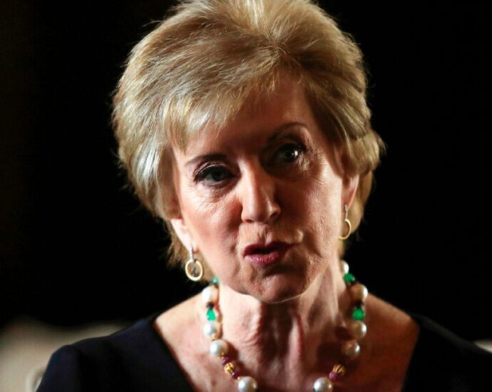 the-traitor-nominates-former-wrestling-ceo-linda-mcmahon-and-tv-personality-dr-oz-for-cabinet-roles