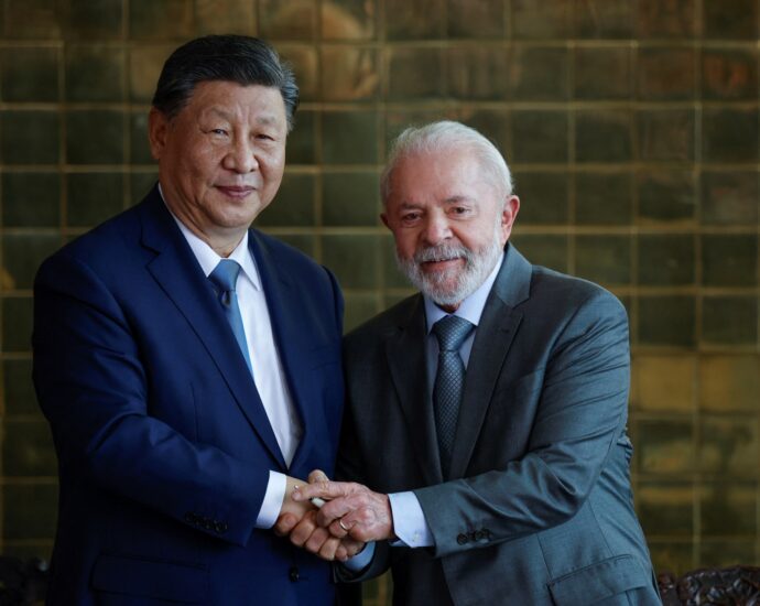 lula-and-xi-sign-dozens-of-trade-deals-as-brazil-china-ties-deepen