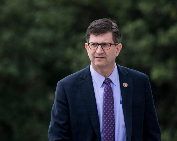 New Dems elect Schneider chair for the 119th Congress