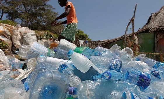 global-plastics-treaty:-un-experts-call-for-centrality-of-human-rights