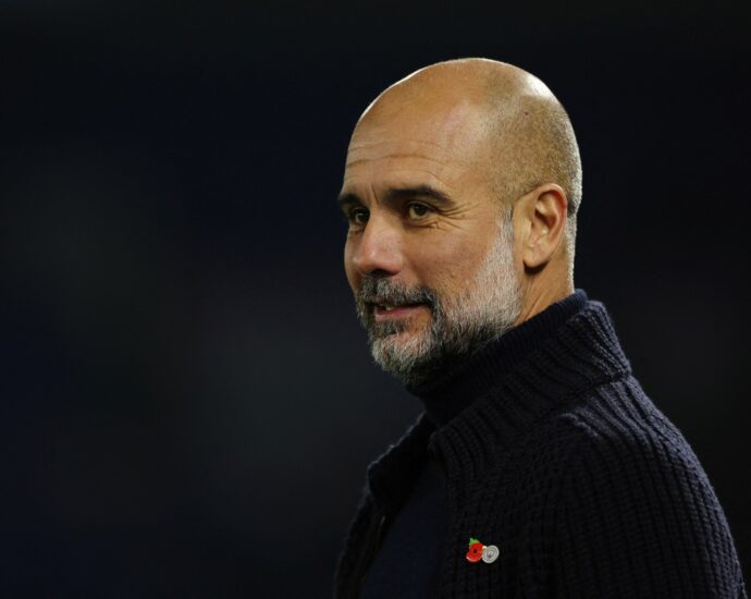 guardiola-signs-two-year-contract-extension-at-manchester-city