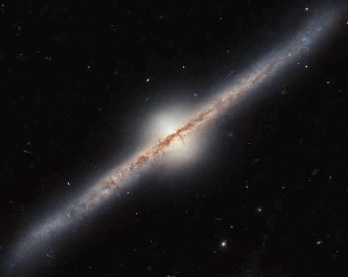 Hubble Captures an Edge-On Spiral with Curve Appeal