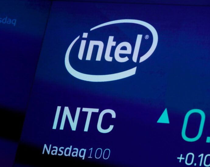 intel-ceo-pat-gelsinger-forced-out-in-surprise-move