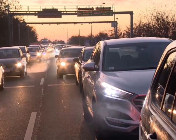 roads-in-austria-closed-as-a-result-of-increased-cross-border-commuters