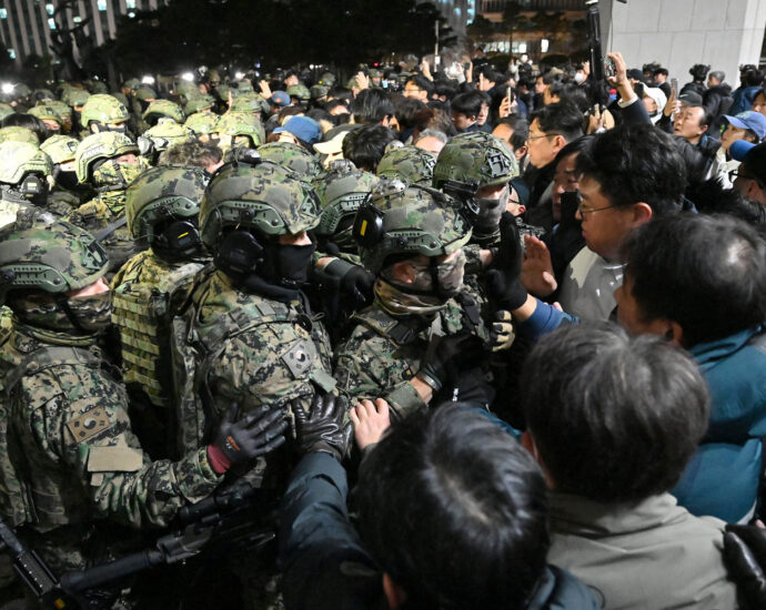 south-korean-lawmakers-seek-president’s-impeachment-after-6-hour-martial-law-declaration