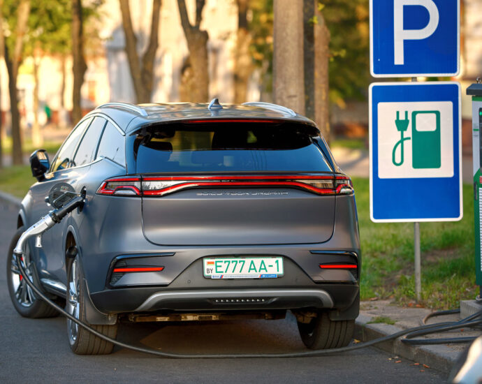 as-the-eu-imposes-tariffs-on-chinese-evs,-spain-aims-to-become-a-“connector-country”